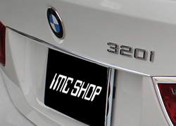 BMW　3シリーズ　クロームメッキ　トランクモール
